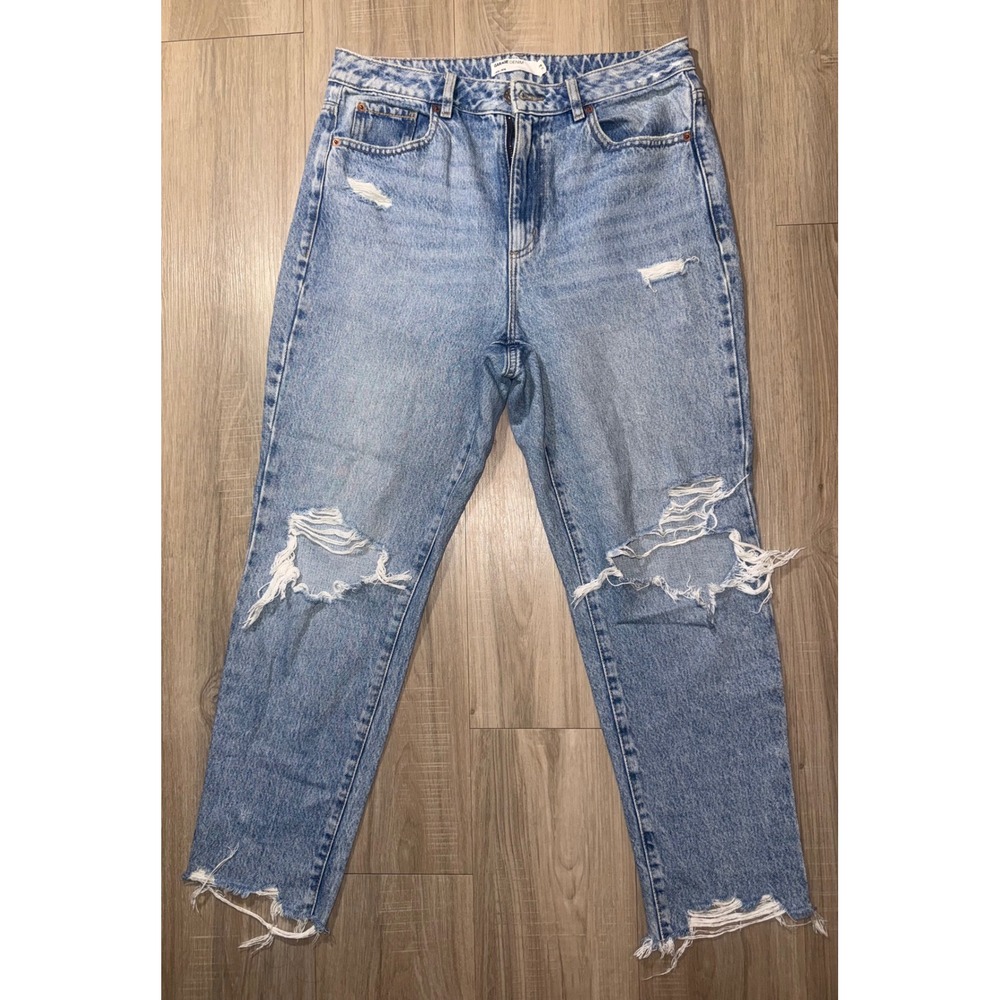Garage Denim Womens Mom Jeans Light Wash Distressed Ripped Raw Hem Size 09 29
